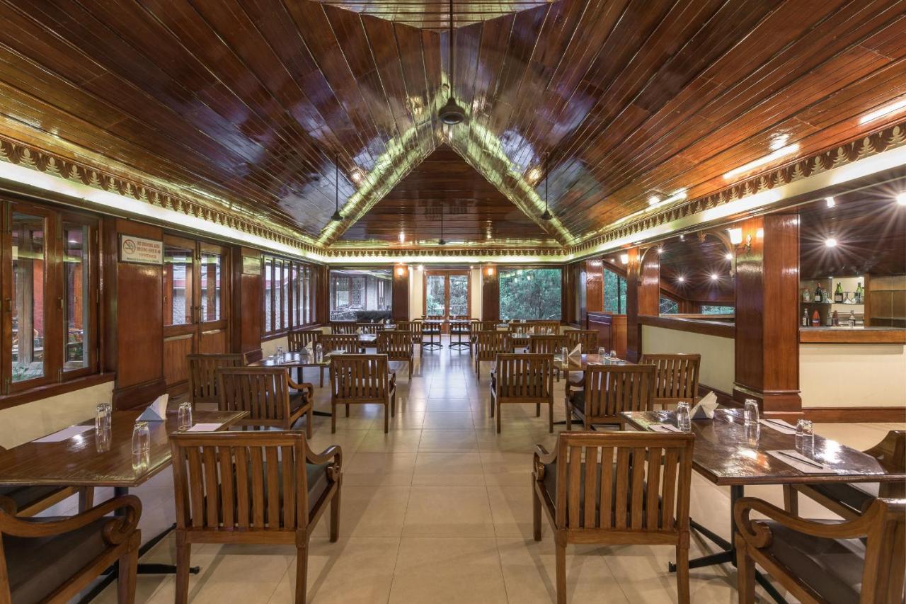 Club Mahindra Thekkady Hotell Exteriör bild