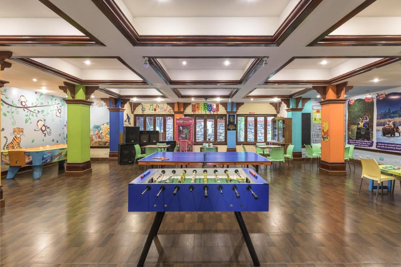 Club Mahindra Thekkady Hotell Exteriör bild