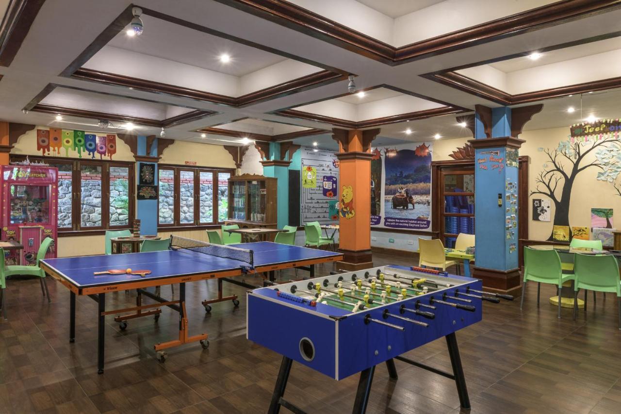 Club Mahindra Thekkady Hotell Exteriör bild