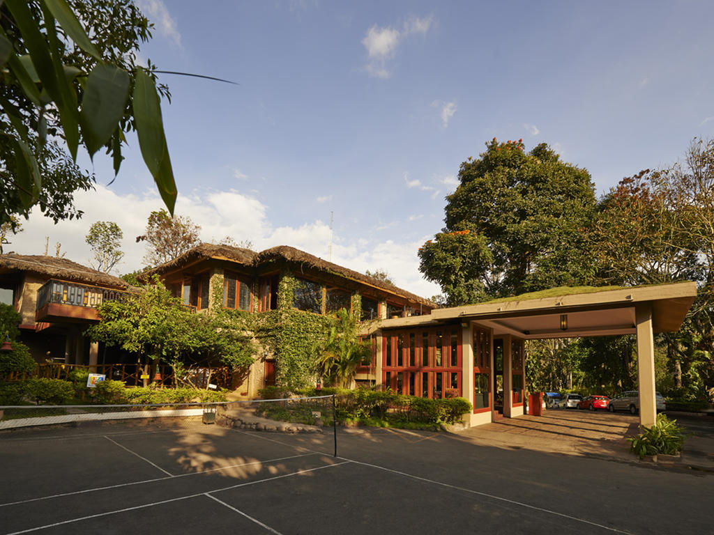 Club Mahindra Thekkady Hotell Exteriör bild