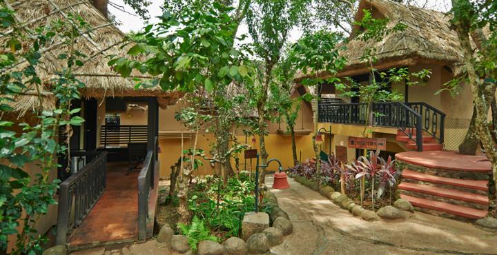 Club Mahindra Thekkady Hotell Exteriör bild