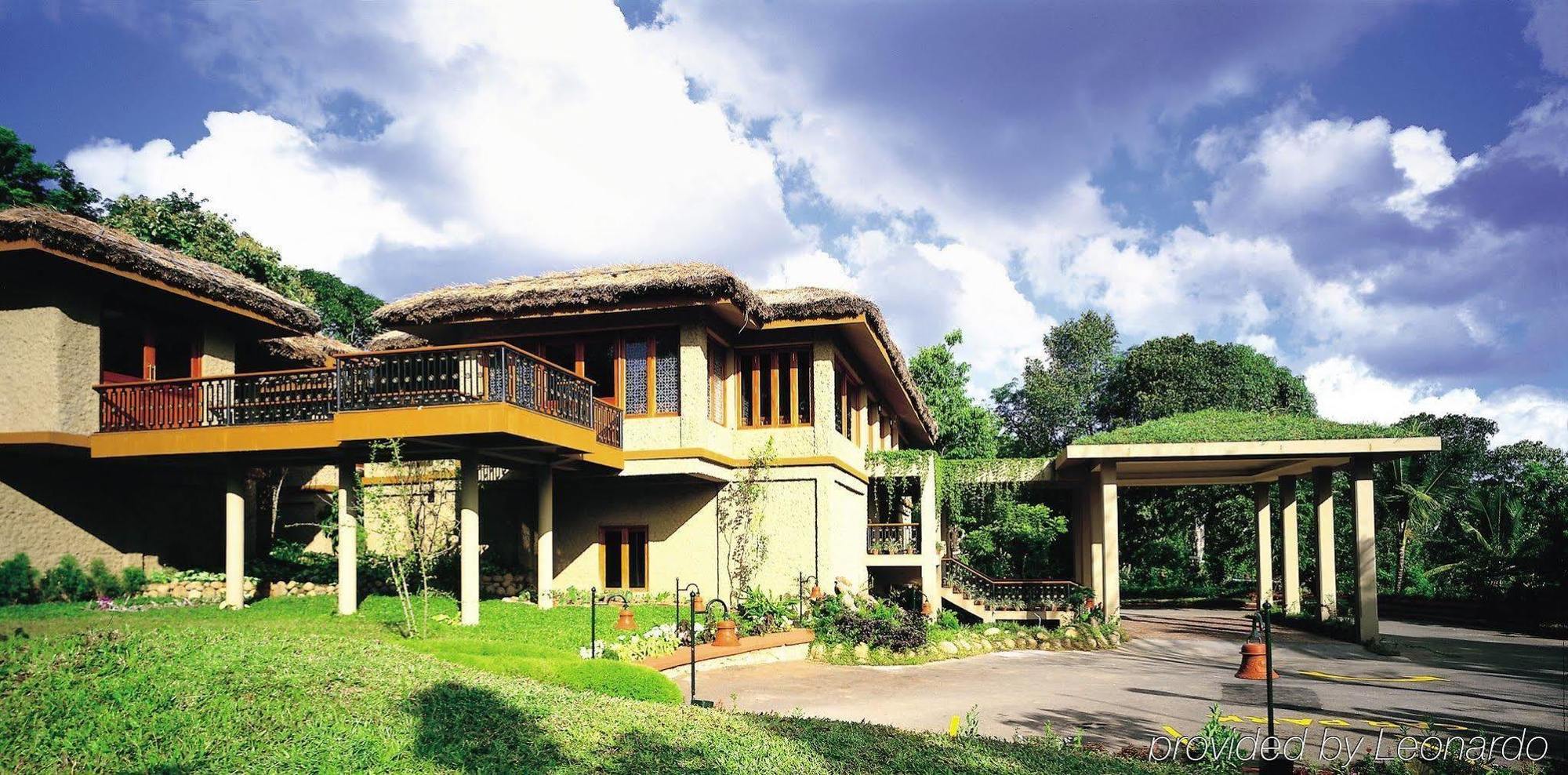 Club Mahindra Thekkady Hotell Exteriör bild